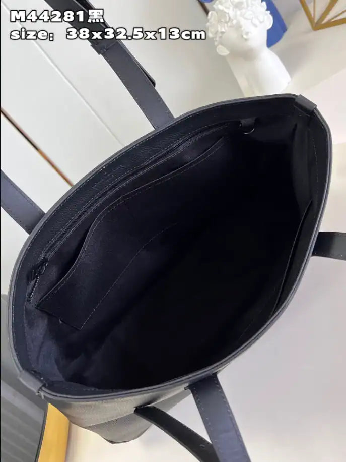 LV Astatine Fastline Tote Coiled Leather Bag - Black