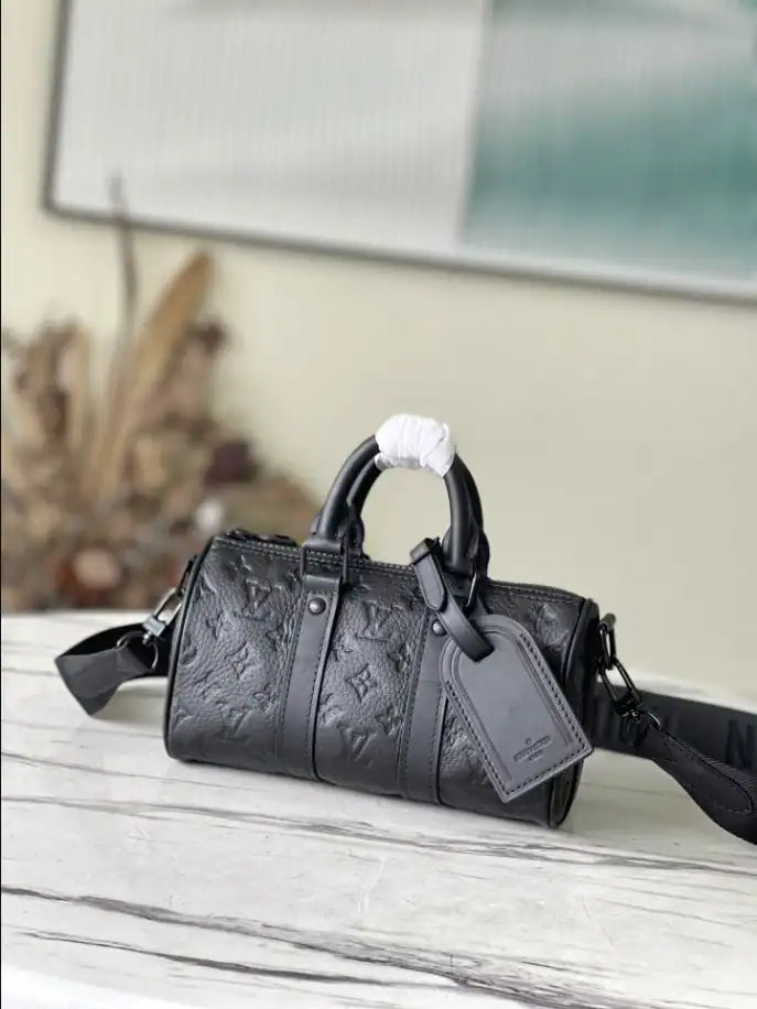 LV Keepall Bandouliere 25 Duffle Bag - Black