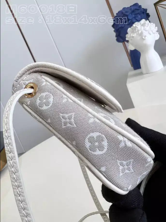 LV Pochette Cancun Pouch Shoulder Bag - Grey