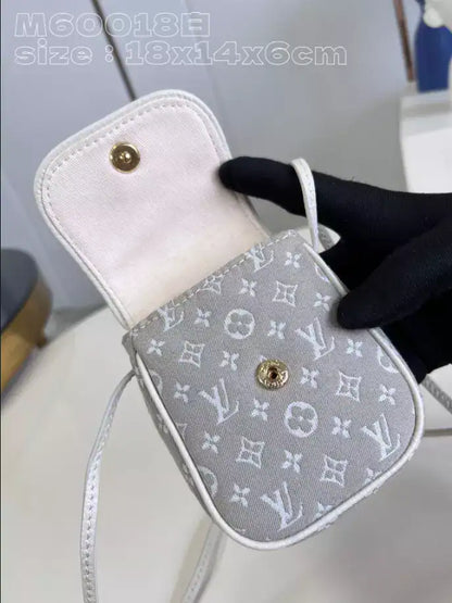 LV Pochette Cancun Pouch Shoulder Bag - Grey
