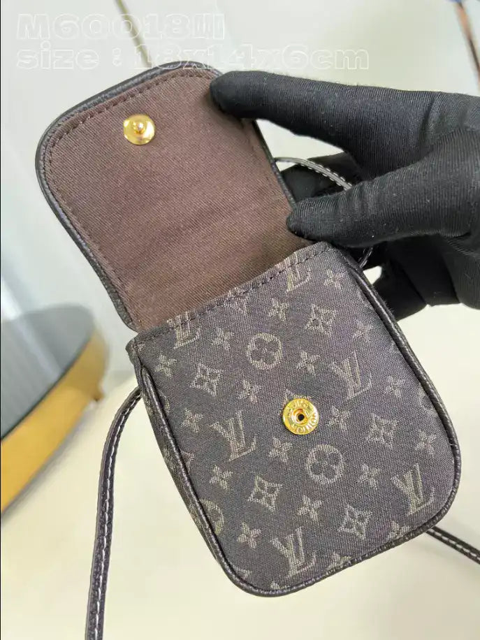 LV Pochette Cancun Pouch Shoulder Bag - Washed Black