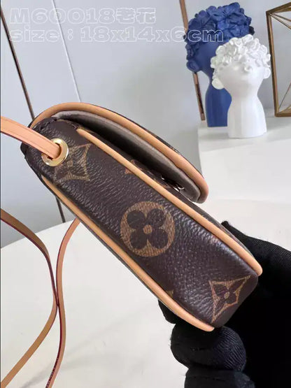 LV Pochette Cancun Pouch Shoulder Bag - Brown