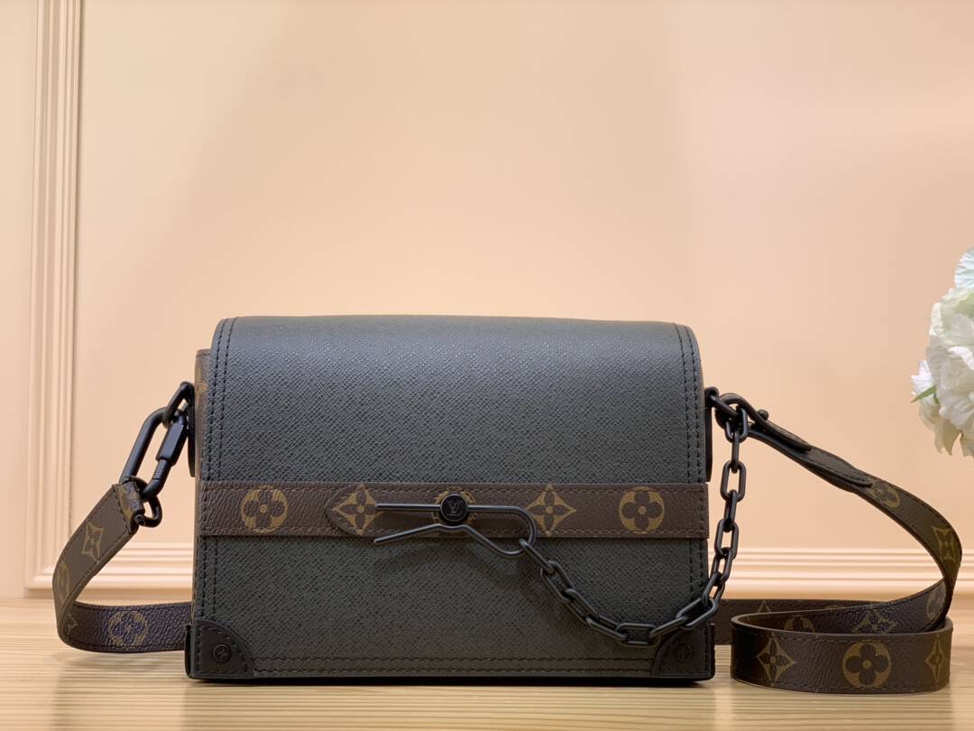 LV Steamer Wearable Wallet - Brown