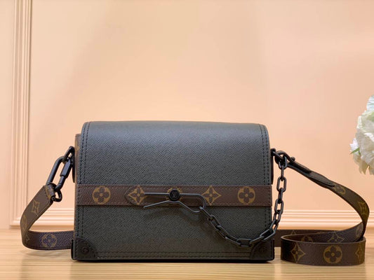 LV Steamer Wearable Wallet - Brown
