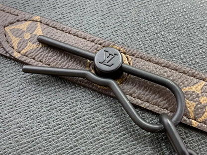 LV Steamer Wearable Wallet - Brown