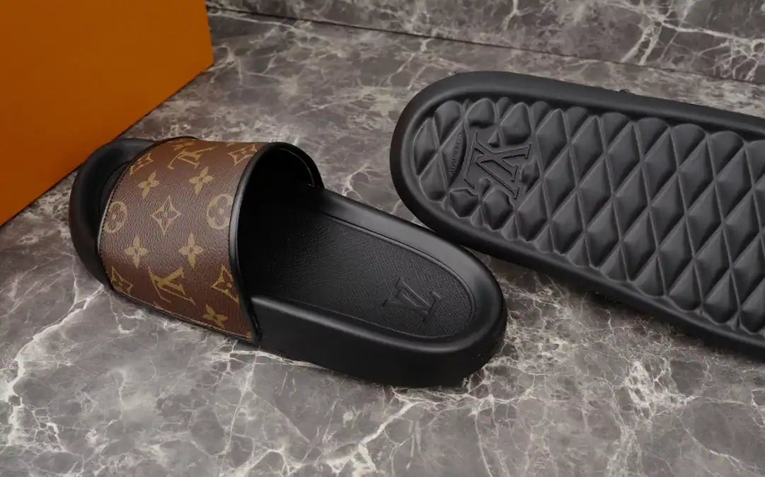 LV Classic Sandals - Black/Brown