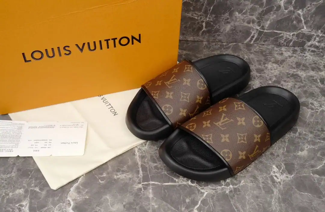 LV Classic Sandals - Black/Brown