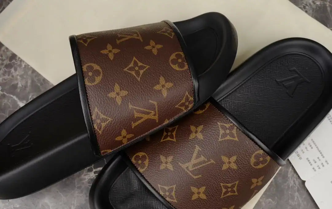 LV Classic Sandals - Black/Brown