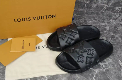 LV Logo Slides - Black