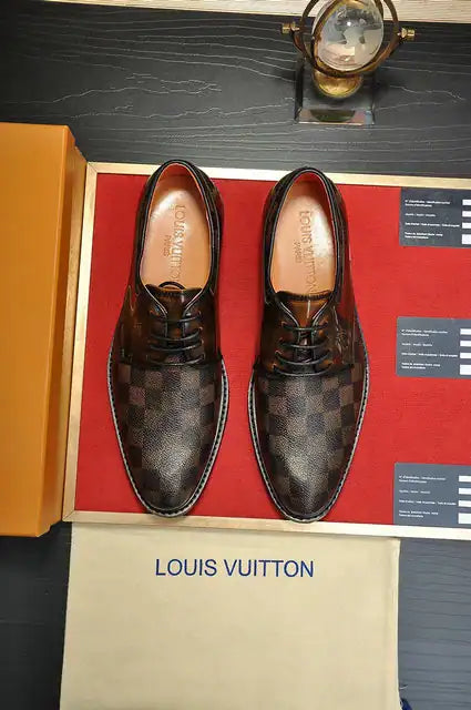 LV LAce-Up Shoes - Brown