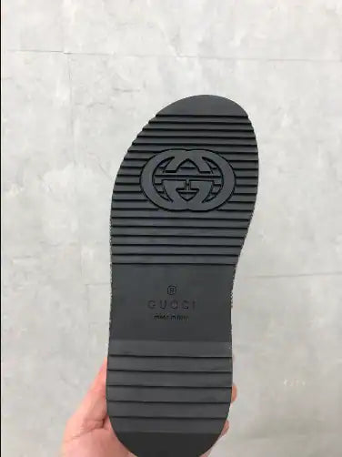 Gucci Classic Slides - Black