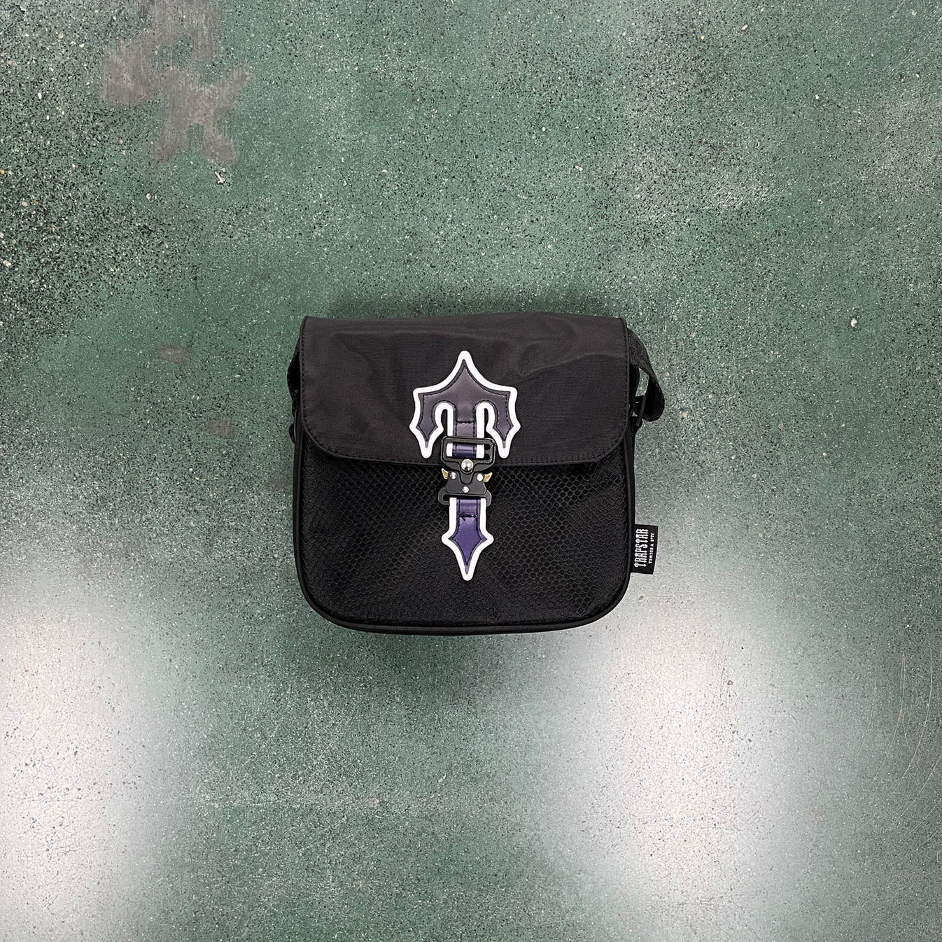TS Messenger Bag 1.0 - Black/Purple