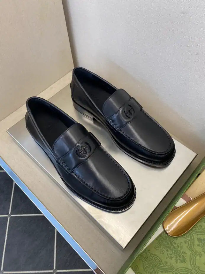 Gucci GG Loafers - Black/Black