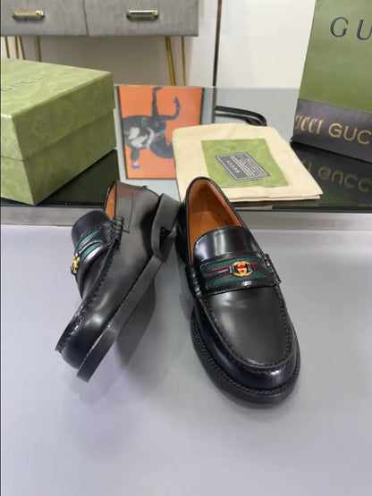Gucci interlocking GG Loafers - Black