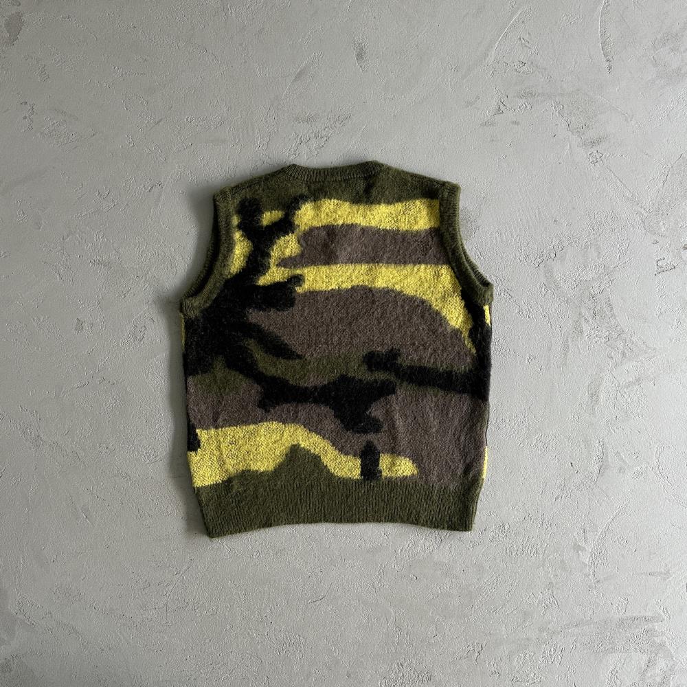 Crtez More Hair Knit Vest - Green Camo