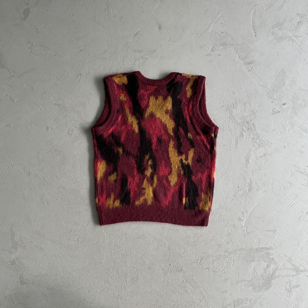 Crtez More Hair Knit Vest - Red Camo