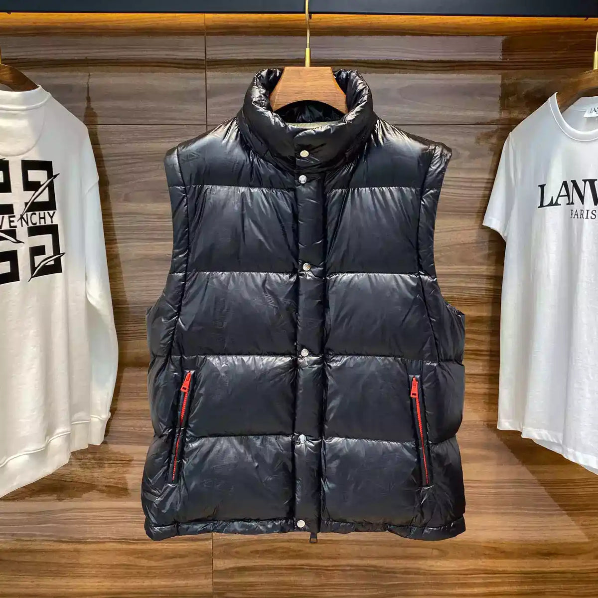 Moncler Dryden Short Down Vest - Black