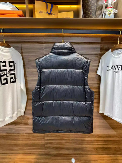 Moncler Dryden Short Down Vest - Black