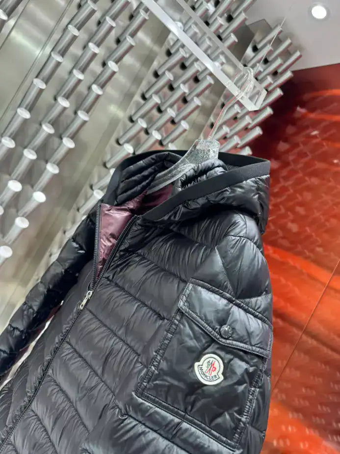 Moncler Galion Short Down Jacket - Black