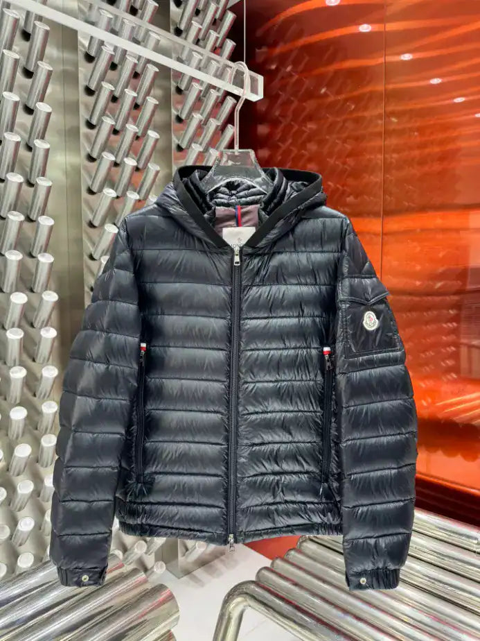 Moncler Galion Short Down Jacket - Black