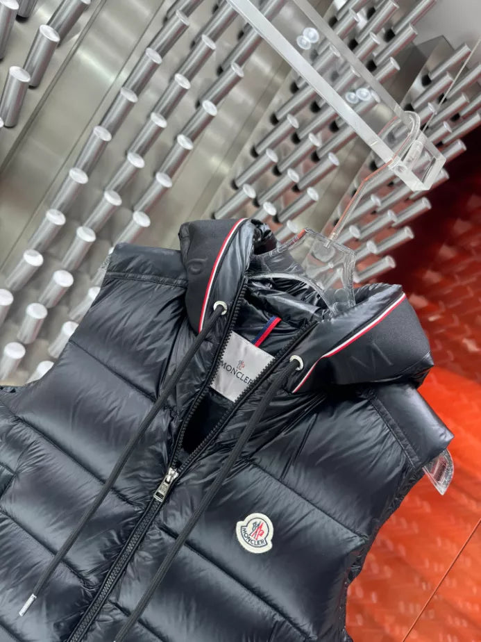 Moncler Luiro Down Vest - Black