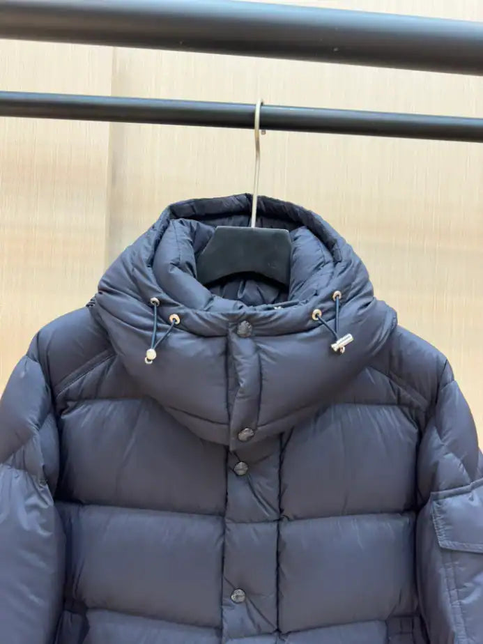 Moncler Vezere Short Down Jacket - Navy
