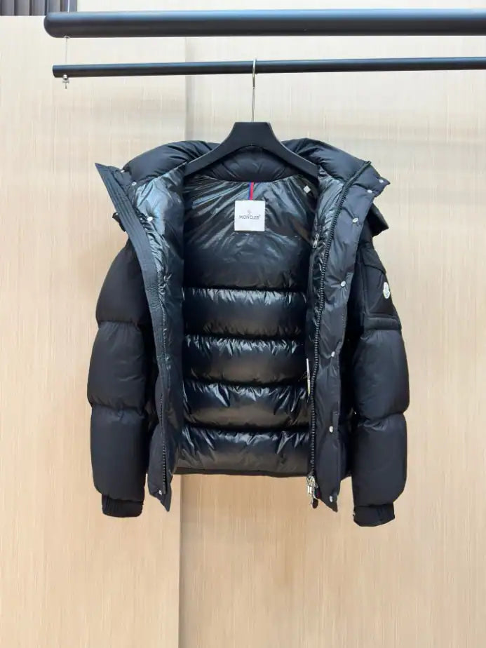 Moncler Vezere Short Down Jacket - Black