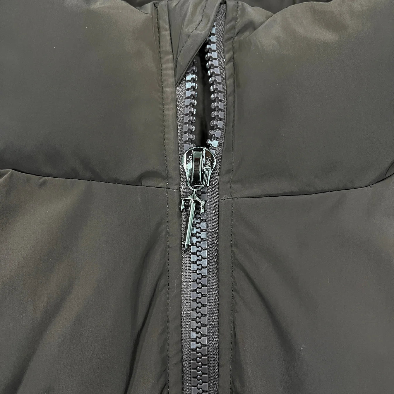 TS Irongate Puffer Jacket - Brown