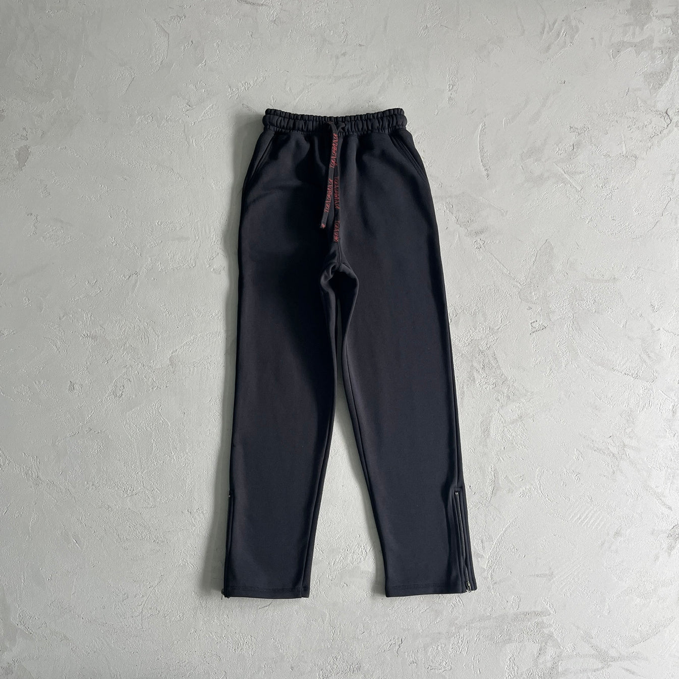 TS Script Zip Through Tracksuit - Black/Red