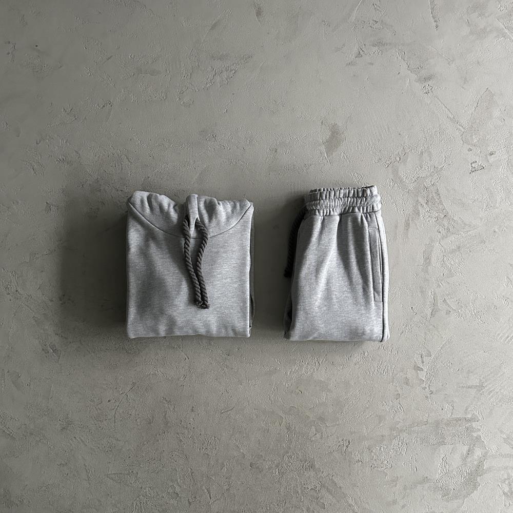 Syn Tracksuit - Grey/Black