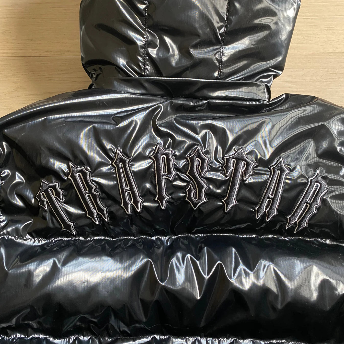 TS Irongate Arch Puffer Jacket - Glossy Black