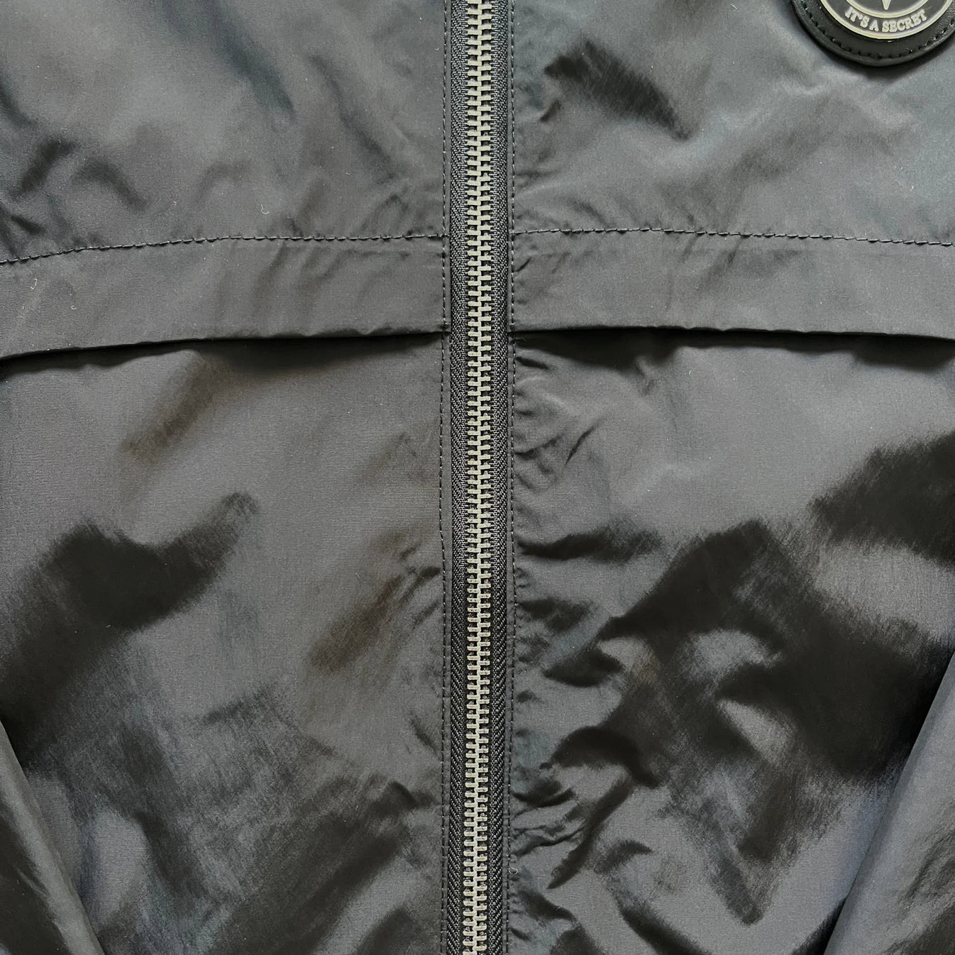 TS Irongate T Windbreaker - Black