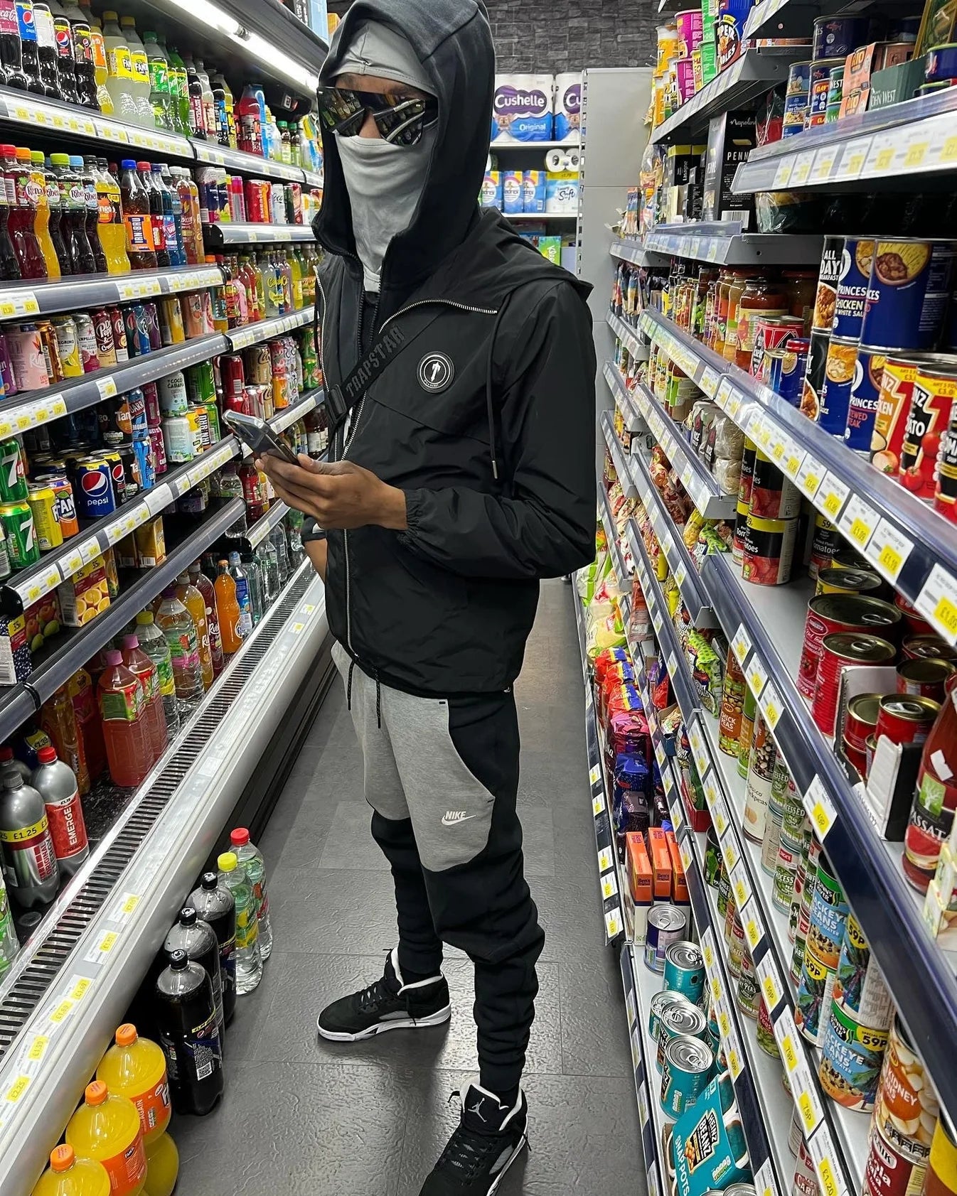 TS Irongate T Windbreaker - Black