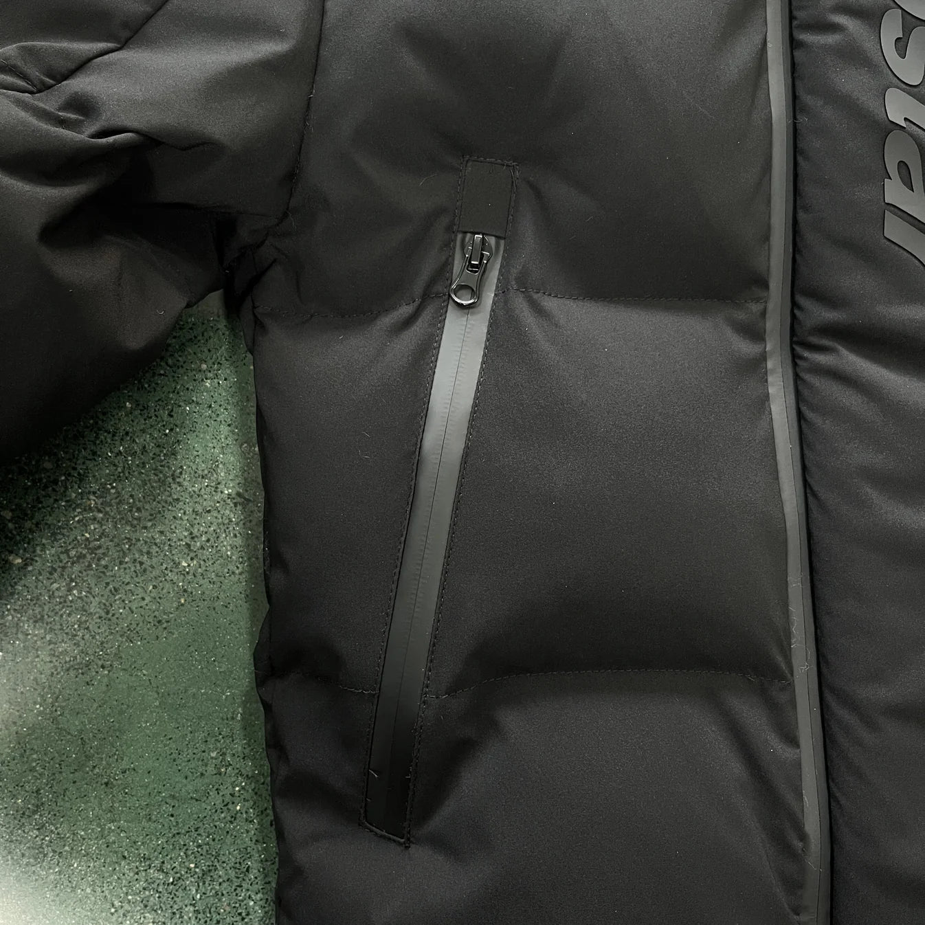 TS Hyperdrive Technical Puffer - Black Edition