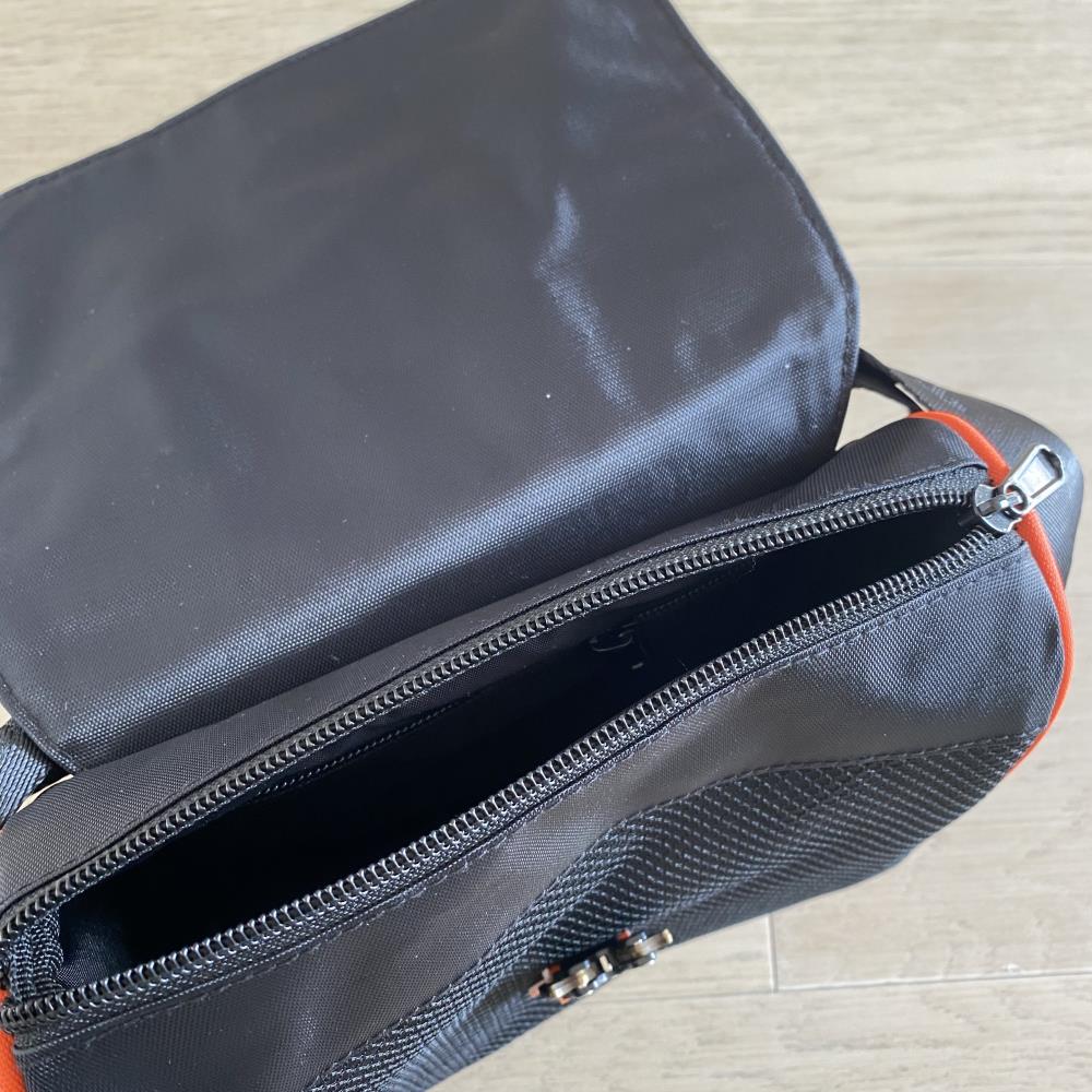 TS Messenger Bag 1.0 - Black/Orange