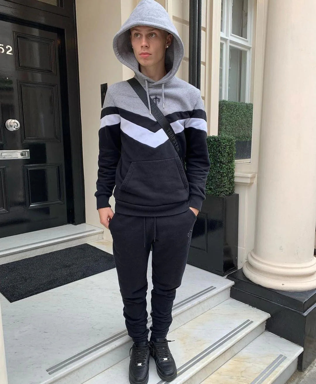 TS V-Stripe Tracksuit - Black/Grey