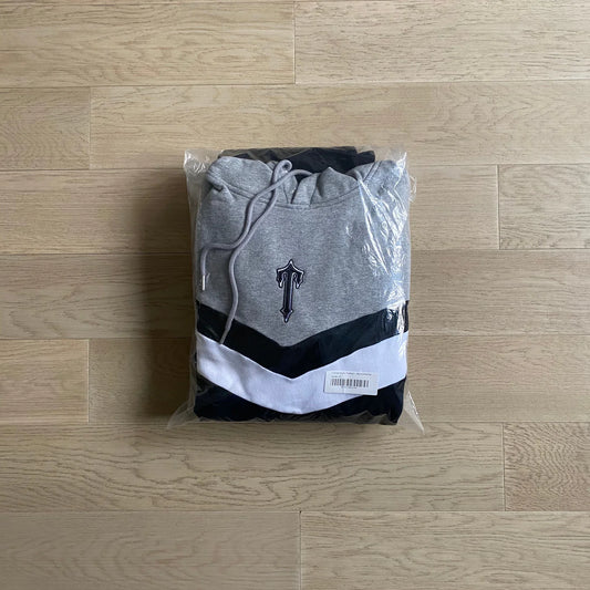 TS V-Stripe Tracksuit - Black/Grey
