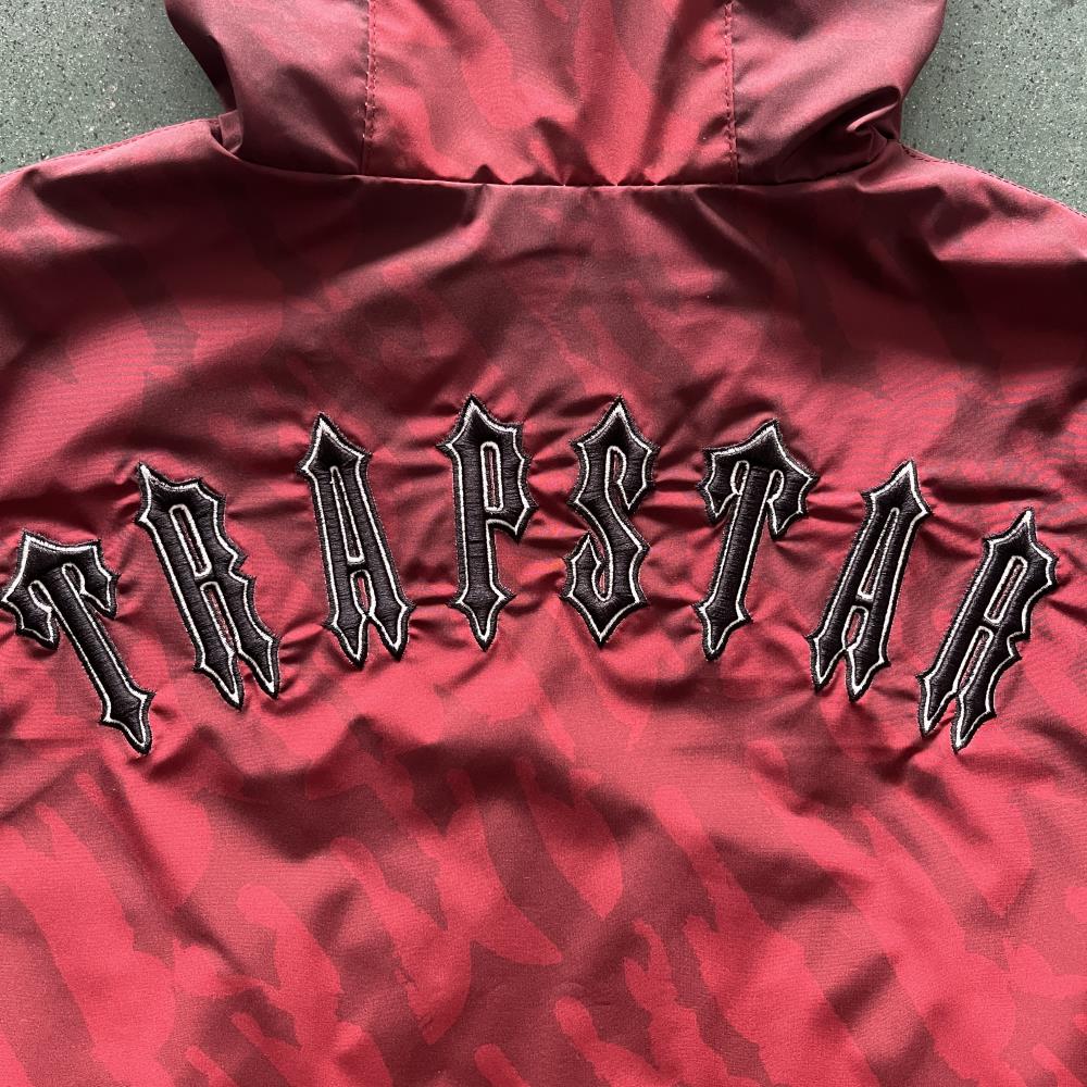 TS Women's Irongate T Windbreaker - Red