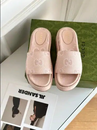 Women's Gucci Platform Sandals - Pink
