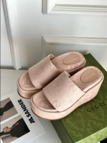 Women's Gucci GG Plaform Sandals - Pink