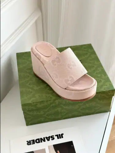 Women's Gucci GG Plaform Sandals - Pink