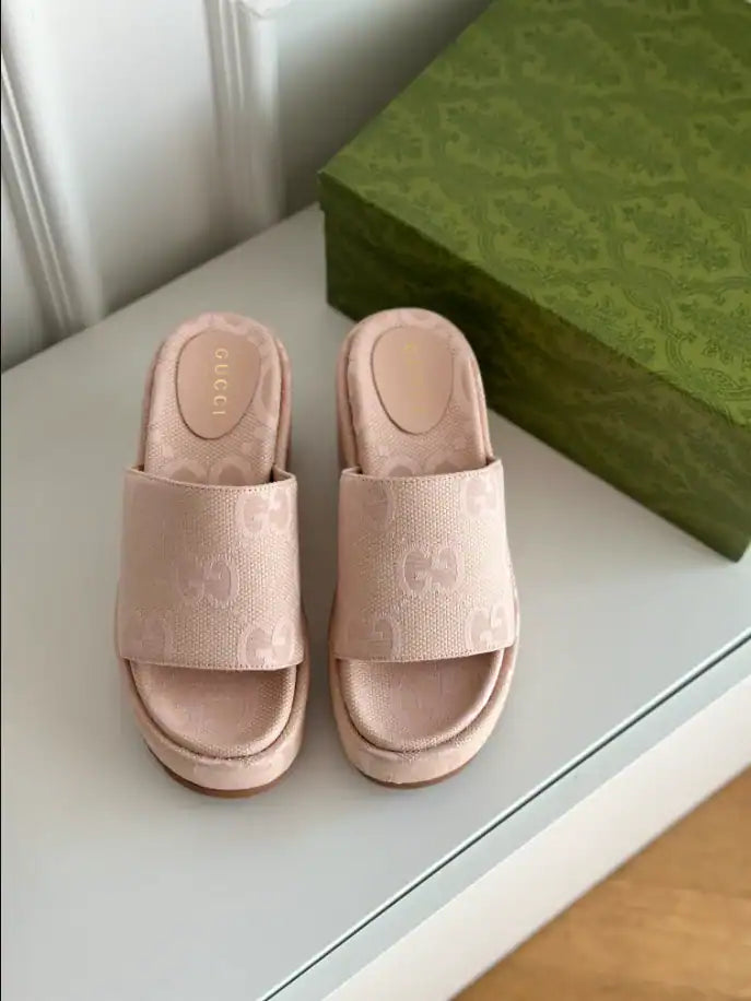 Women's Gucci GG Plaform Sandals - Pink