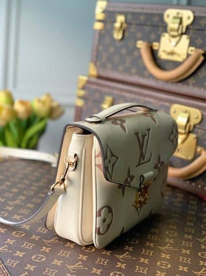 LV Pochette Metis Bag - White