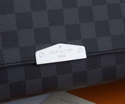 LV District MM Messenger Bag - Black/Navy
