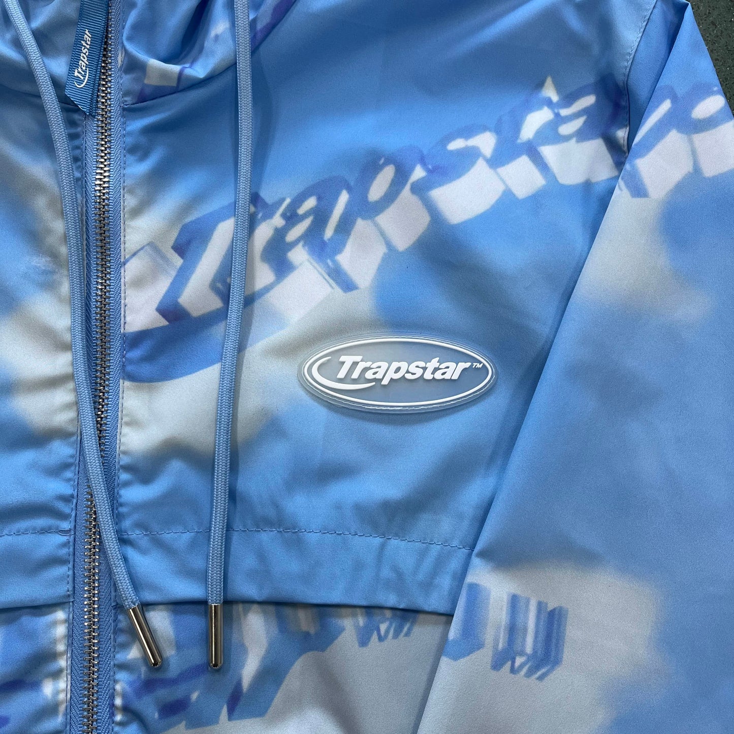 TS Irongate T Windbreaker - Cloud