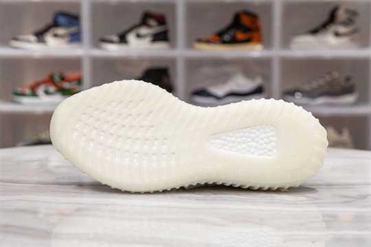 Yeezy Boost 350 V2 - Static Reflective