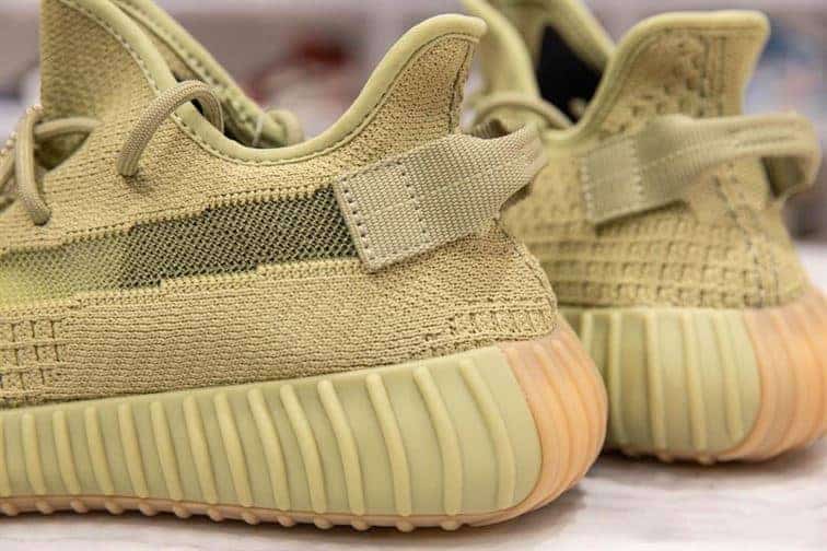 Yeezy Boost 350 V2 - Sulfur