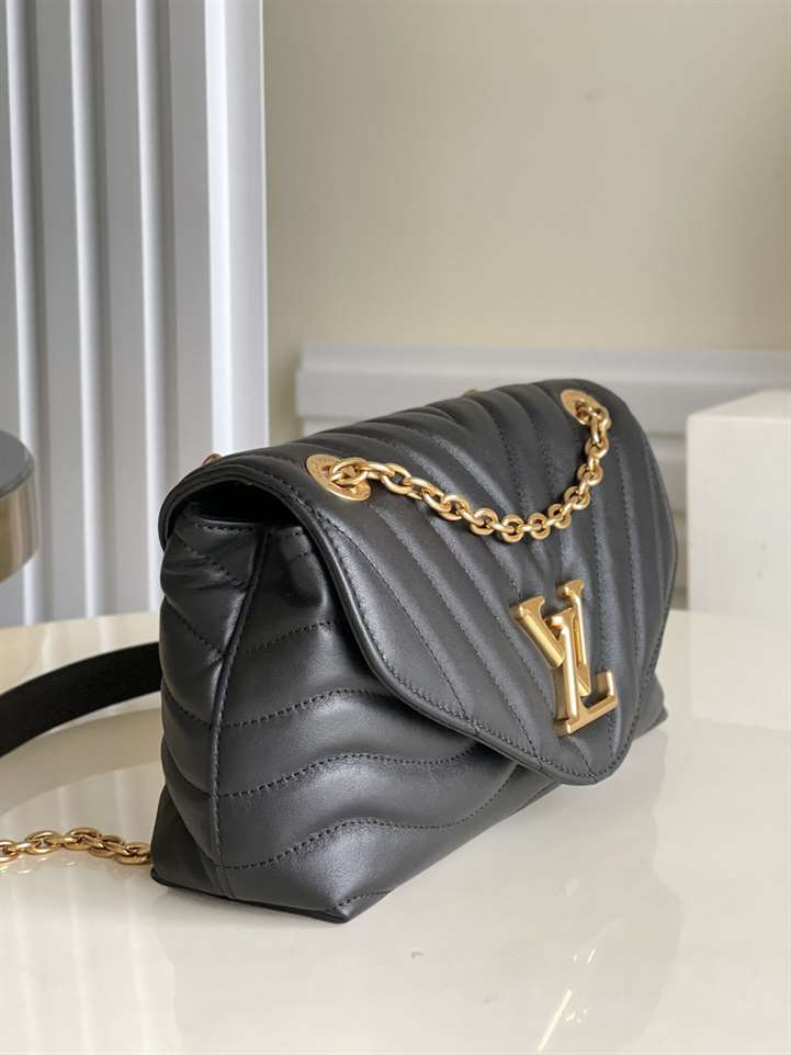 LV New Wave Chain Bag - Black