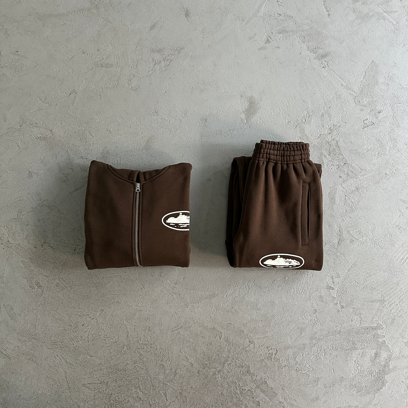 Crtez Island Puff Print Zip Set - Brown