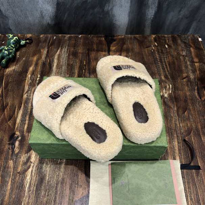 Gucci x The North Face Fur Sandals - Beige